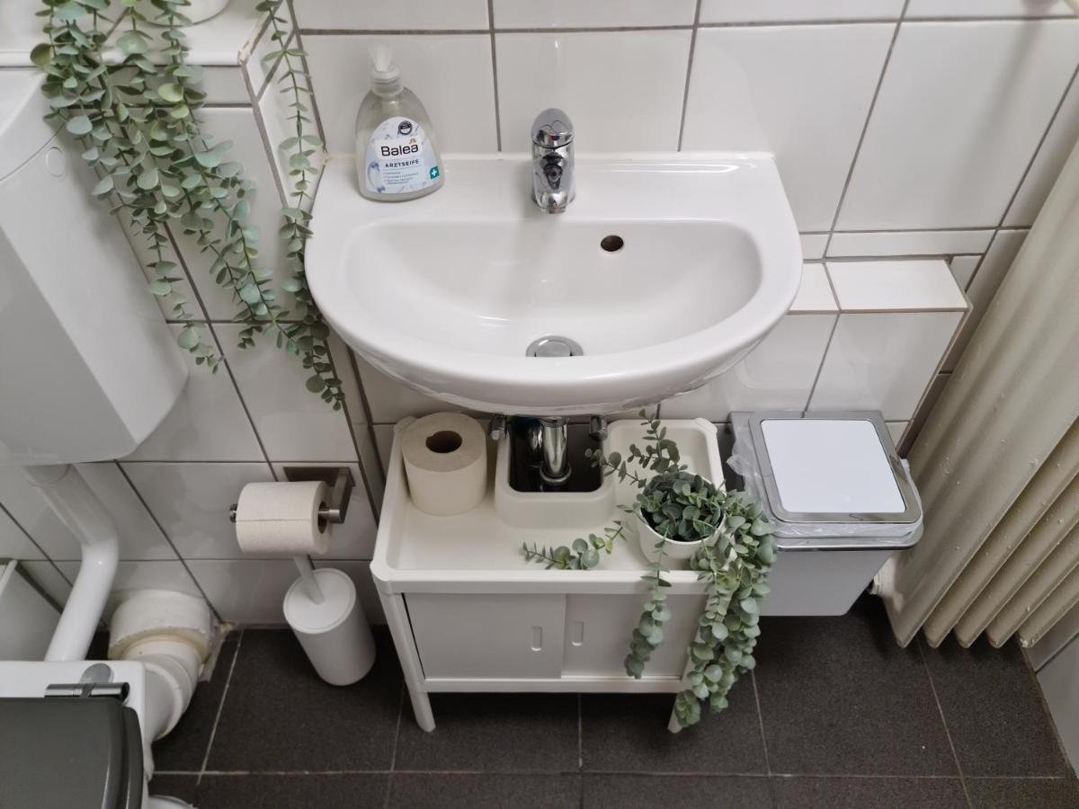 Schoene Ferienwohnung Im Zentrum Mit Self Check-In Und Free Wifi Essen Exteriér fotografie